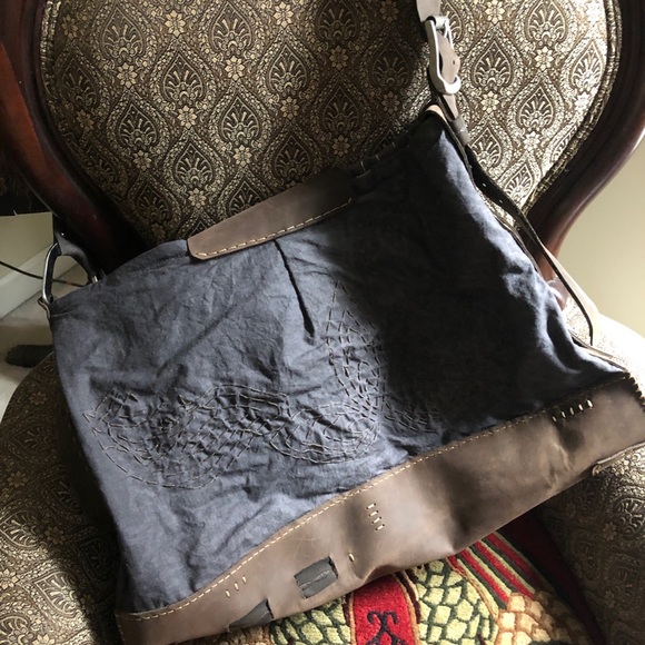 Handmade Grunge Large Messenger Bag - Picture 3 of 9